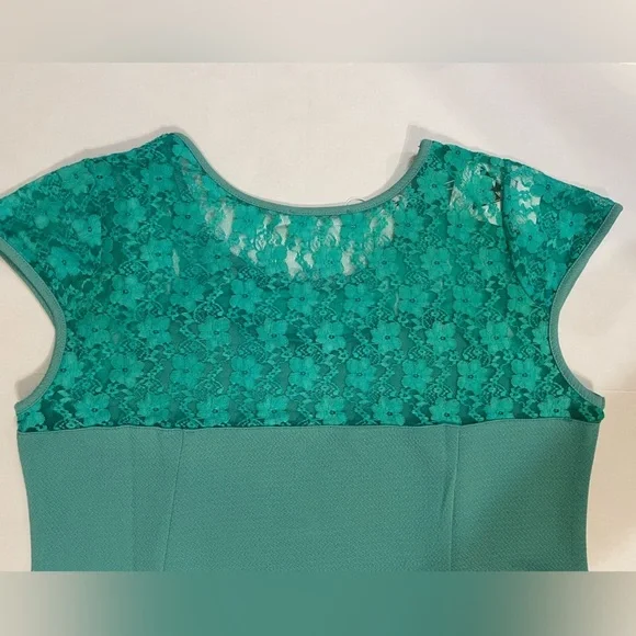 Green Lace whimsical feminine comfort Dress Size 1XL NWT - Picture 4 of 8